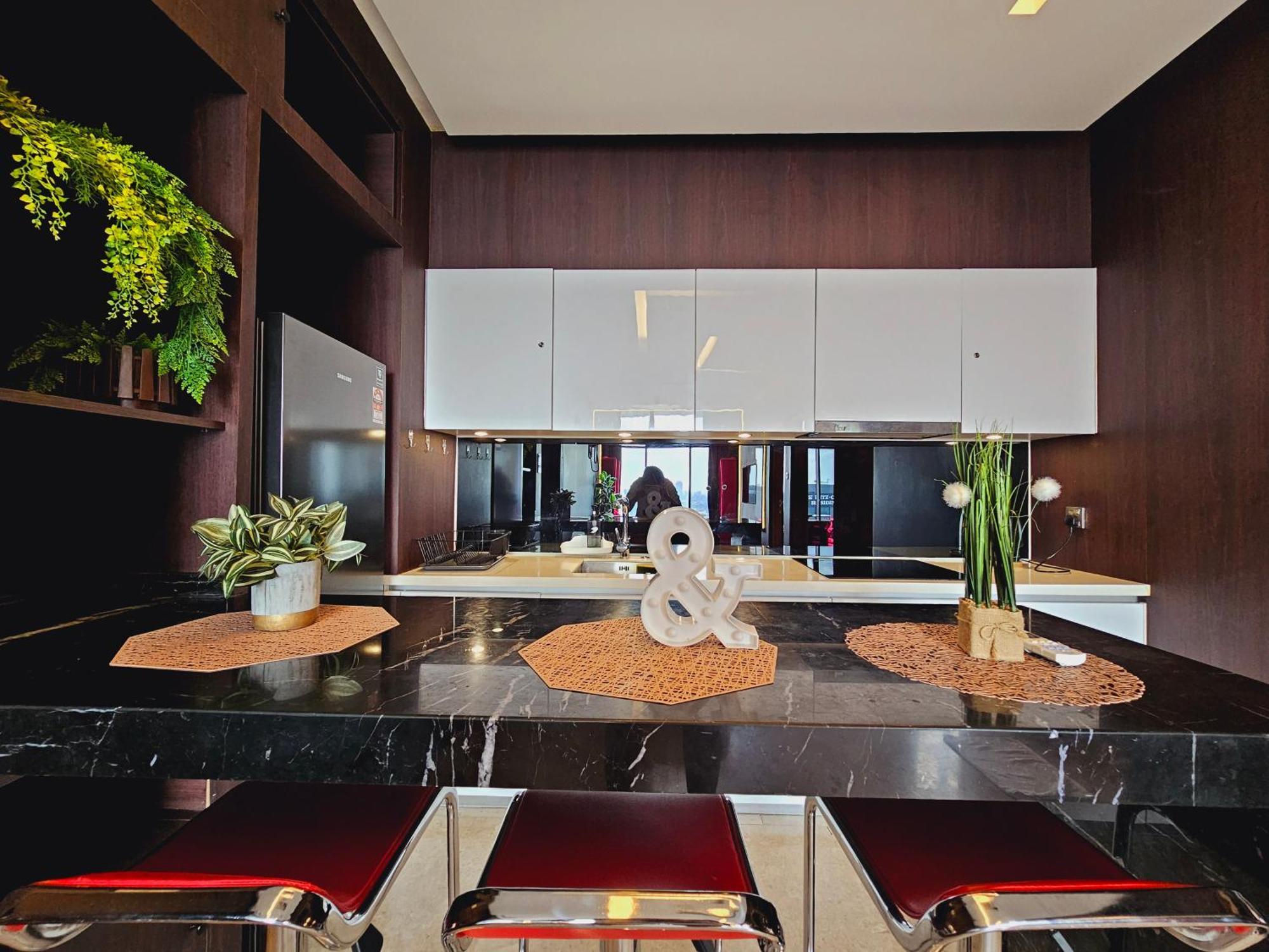 Sky Suites Klcc By Staylar クアラルンプール エクステリア 写真